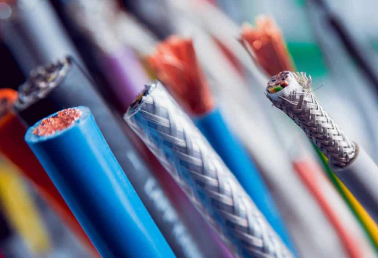Rozwiązania w zakresie sprzętu elektronicznego Rozwiązania w zakresie sprzętu elektronicznego